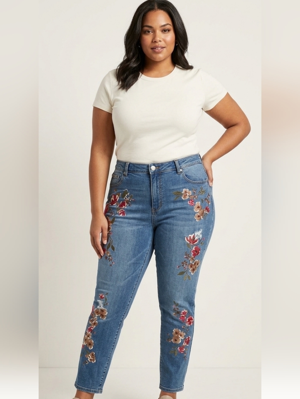 Melissa McCarthy Seven7 Jeans Size 26W Floral Embroidered Distressed Stretch